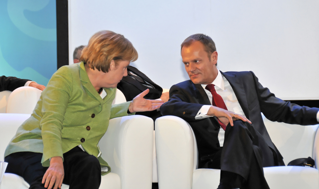 Kein Blatt Papier zwischen Tusk und Merkel, Foto: European People's Party, CC-BY-2.0