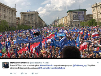 Rund 90.000 Polen gingen bei einer von der Bürgerplattform organisierten Demonstration in Warschau für die Demokratie und für Europa auf die Straße.